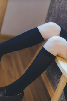 妈妈先是拒绝后是迎合的句子